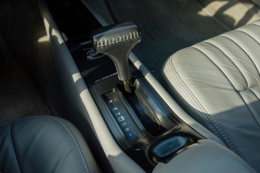 Интерьер Chevrolet Impala SS 1996 года  (фото 64 из 99)